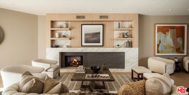 300 N Swall Drive, Beverly Hills CA: https://media.crmls.org/mediaz/05b726c7-2cc8-4043-86b0-ec56b0753192.jpg