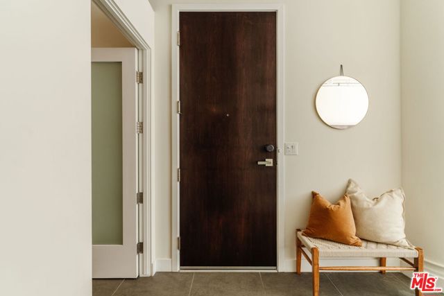 939 S Broadway, Los Angeles CA: https://media.crmls.org/mediaz/05b73c2a-4bd9-4c08-8ea4-e983ad67a480.jpg