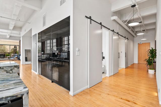 Detail Gallery Image 9 of 40 For 1850 Industrial St #211,  Los Angeles,  CA 90021 - 1 Beds | 1/1 Baths