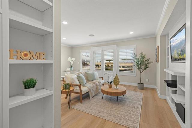 272 McDonnel Road, Alameda CA: https://media.crmls.org/mediaz/05b7bf06-414d-4d48-bce0-6f4f3dac767d.jpg