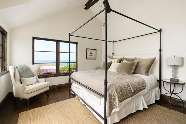 730 Stratford Court, Del Mar CA: https://media.crmls.org/mediaz/05b879d7-dc63-4207-9786-c904fb8f65ad.jpg