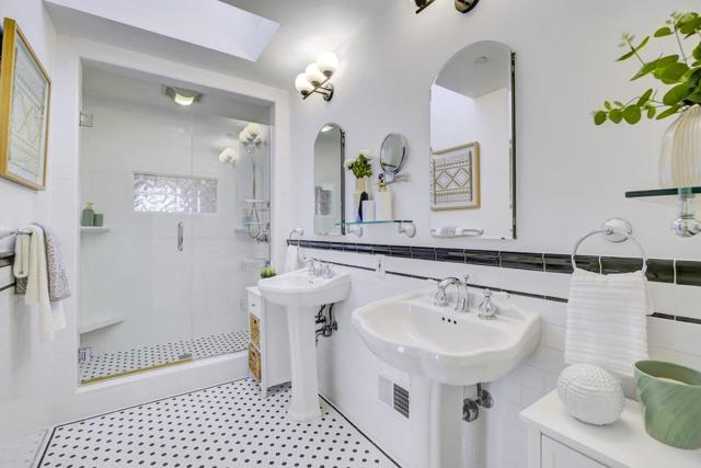430 26th Avenue, San Mateo CA: https://media.crmls.org/mediaz/05b89d04-a04d-4326-a6e8-2ba2e41ef462.jpg