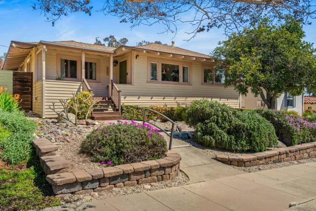 4567 New Hampshire Street, San Diego CA: https://media.crmls.org/mediaz/05b96ed2-a23f-4b85-9a5f-12df7c972809.jpg