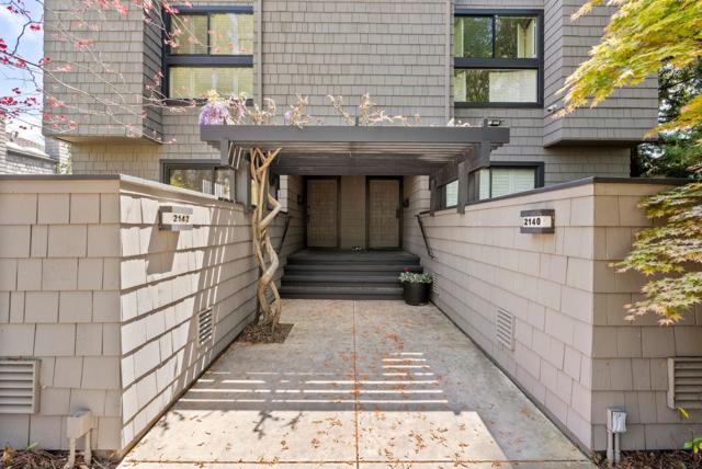 2142 Sand Hill Road, Menlo Park CA: https://media.crmls.org/mediaz/05ba8983-73f4-4a00-9241-2d1c3d72f3bd.jpg