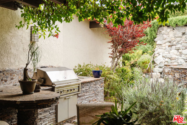 Drew Fenton | 2208 Westridge Road Los Angeles CA | MLS: 7234724