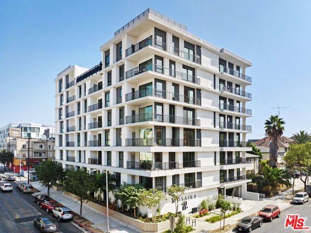 904 S New Hampshire Avenue, Los Angeles CA: https://media.crmls.org/mediaz/05bacb46-94c2-40b5-926c-16220effb86a.jpg