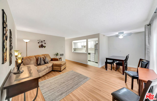 6151 CANTERBURY Drive, 103 photo 4