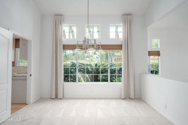 3695 Mapleknoll Place, Thousand Oaks CA: https://media.crmls.org/mediaz/05bbaf92-1c86-40b7-953a-0472a0c21adb.jpg