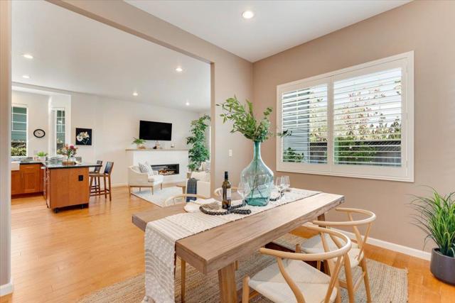 513 Hill Street, Capitola CA: https://media.crmls.org/mediaz/05bbb746-b836-4ba2-b032-e6d4c2c8f255.jpg