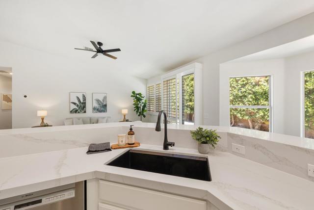 44220 Grand Canyon Lane, Palm Desert CA: https://media.crmls.org/mediaz/05bcb73f-ebf6-4fa5-9d79-fa66b6afdf15.jpg