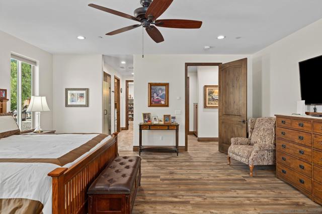 19553 Hidden Glen Road, Alpine CA: https://media.crmls.org/mediaz/05bdd9f2-87a1-48e2-a1fc-5d8e5009d244.jpg