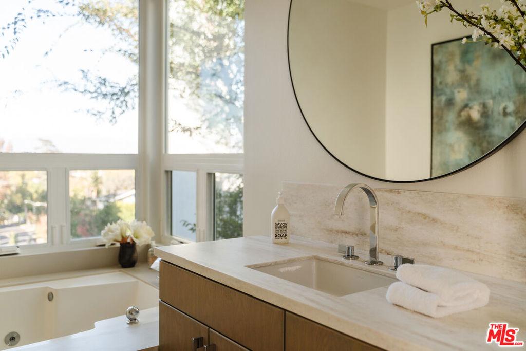 13866 Valley Vista BoulevardSherman Oaks img 21