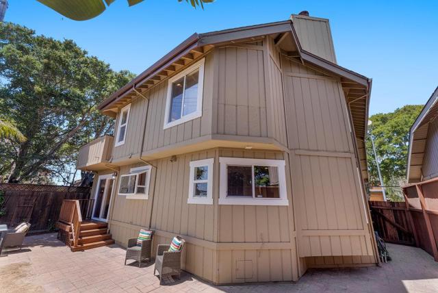 204 Oak Way, Santa Cruz CA: https://media.crmls.org/mediaz/05be41bb-50b9-48f1-b51a-4ea751b458fe.jpg
