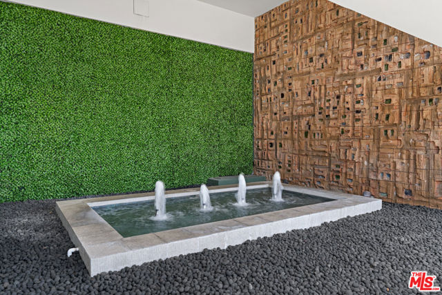8787 Shoreham Drive, West Hollywood CA: https://media.crmls.org/mediaz/05be5bb9-5aff-4329-b060-60aac65a8321.jpg