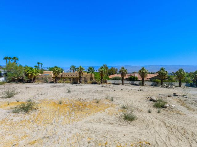 49425 Jfk Trail Trail, Palm Desert CA: https://media.crmls.org/mediaz/05be90c8-4559-494d-bc7c-9e7cc7c79f68.jpg