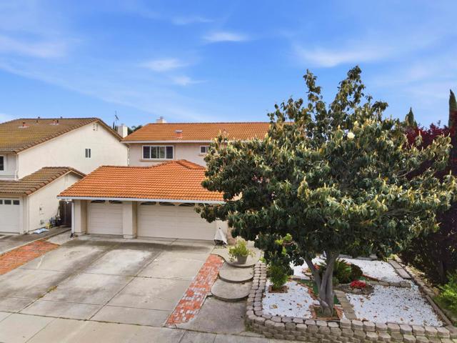 2878 Glen Ascot Way, San Jose CA: https://media.crmls.org/mediaz/05be9240-31b9-4fc6-9526-28ee01855ec1.jpg