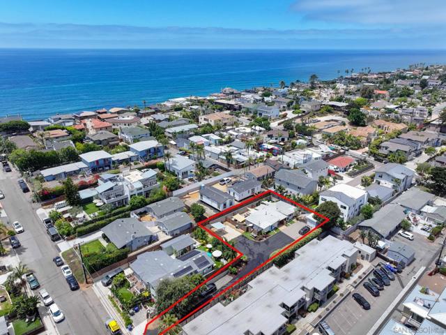 132 134 Phoebe St, Encinitas CA: https://media.crmls.org/mediaz/05bff413-5ed9-491c-b2d3-546059a0d4a6.jpg