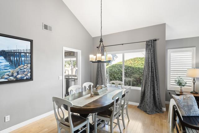 1655 Splitrail Dr., Encinitas CA: https://media.crmls.org/mediaz/05c0d891-2353-49db-8b5e-3cad6b2c3cc9.jpg