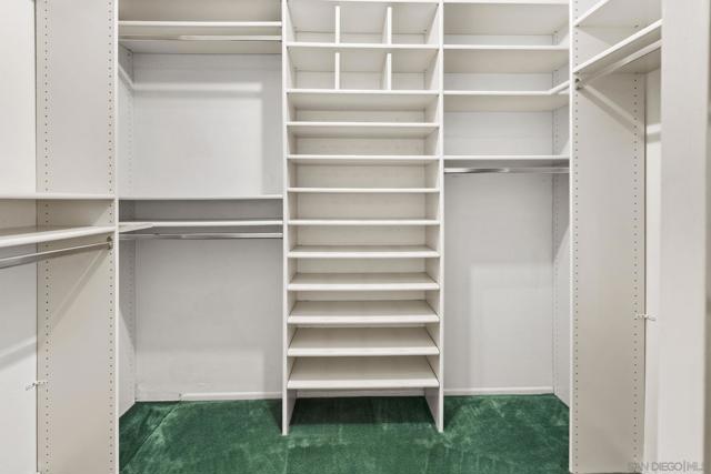 462 Avenida Adobe, Escondido CA: https://media.crmls.org/mediaz/05c17235-9c2d-4f86-a198-3e05881d6ddc.jpg