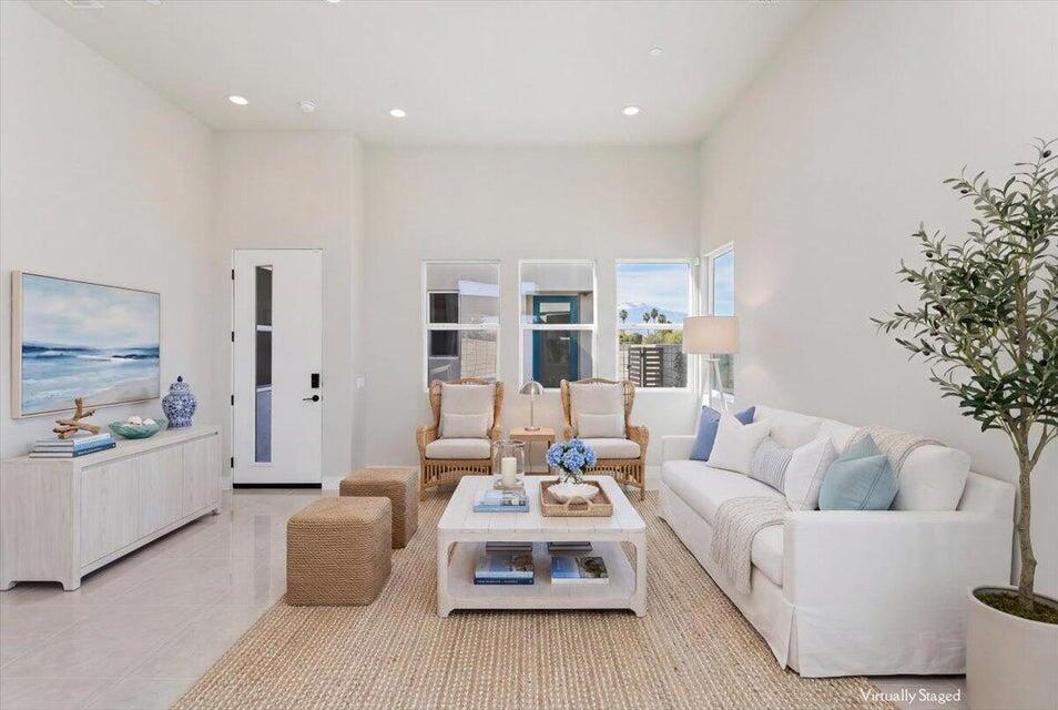 https://media.crmls.org/mediaz/05c1c74b-1157-4991-9013-15e34ca39069.jpg?preset=X-Large