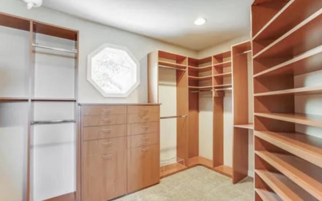 985 Woodview Place, San Jose CA: https://media.crmls.org/mediaz/05c21c0b-bd92-4ea9-8712-379fd4ef4cd4.jpg