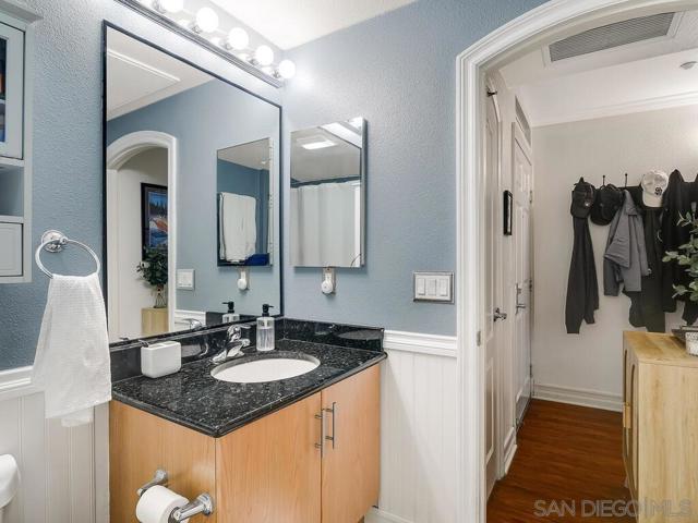 1225 Island Ave, San Diego CA: https://media.crmls.org/mediaz/05c21ff6-624b-4549-a0dc-a52d0a5354c6.jpg