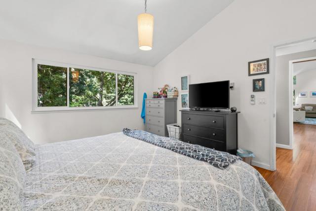 903 Redwood Drive, Aptos CA: https://media.crmls.org/mediaz/05c25781-35ea-41c6-98ef-c132dec0d63d.jpg