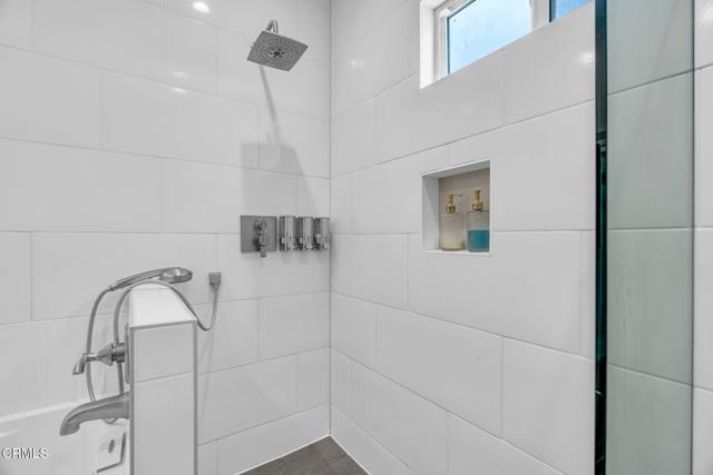 1455 E California Avenue, Glendale CA: https://media.crmls.org/mediaz/05c28820-ef4b-4acf-a147-753104609031.jpg
