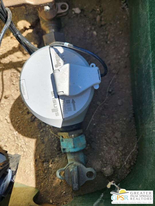 Image 2 of 3 For 2325 Celeste