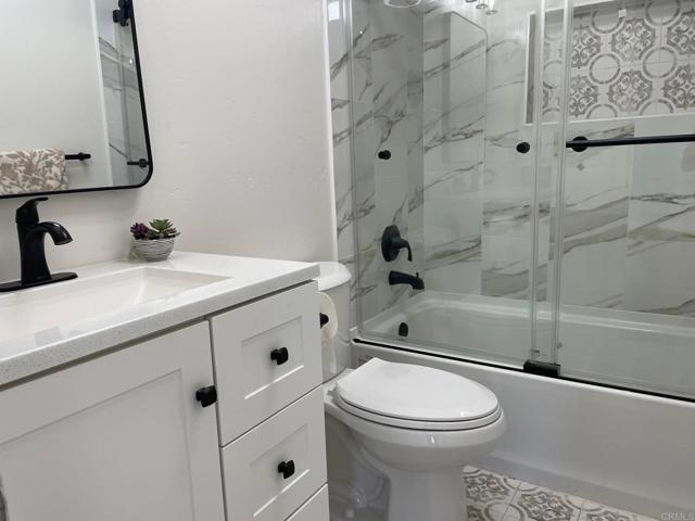 Detail Gallery Image 12 of 16 For 2416 Shamrock St, San Diego,  CA 92105 - 3 Beds | 2 Baths