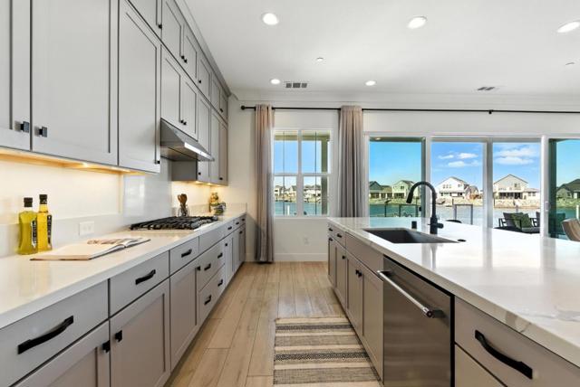 467 Halcyon Place, Bethel Island CA: https://media.crmls.org/mediaz/05c580c0-0773-414c-94c8-eba6337909f1.jpg