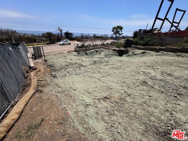 16645 Akron Street, Pacific Palisades, CA 90272