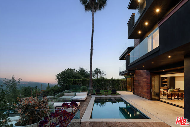 Drew Fenton | 2442 Banyan Drive Los Angeles CA | MLS: 7466379