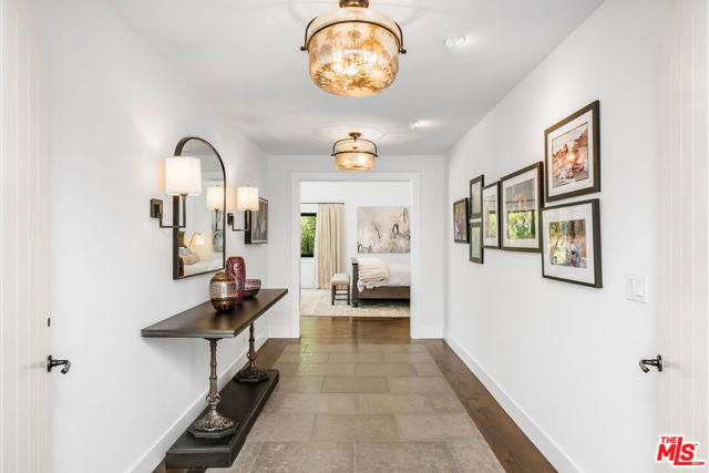 24884 Jim Bridger Road, Hidden Hills CA: https://media.crmls.org/mediaz/05c8878c-7631-401b-bc02-bf50e43cac76.jpg
