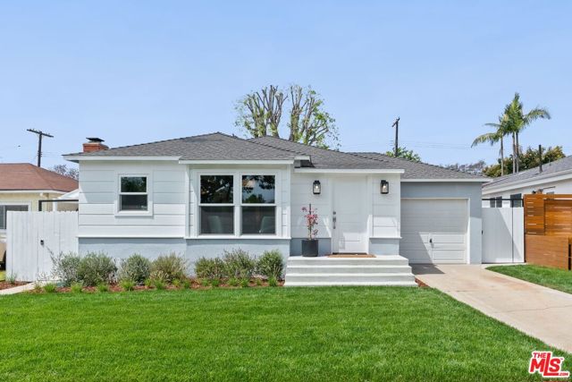 2671 Federal Avenue, Los Angeles CA: https://media.crmls.org/mediaz/05c8c2da-16ee-4bce-976e-021a595166e1.jpg
