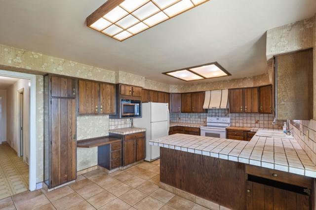 12095 Mount Hamilton Road, San Jose CA: https://media.crmls.org/mediaz/05c99ea1-216e-4669-8abd-a23e0cac6d2d.jpg