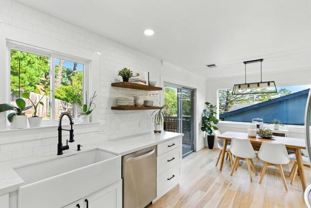 422 Portola Avenue, Half Moon Bay CA: https://media.crmls.org/mediaz/05c99f4e-9fbe-4b33-bd80-7d3c997722ce.jpg