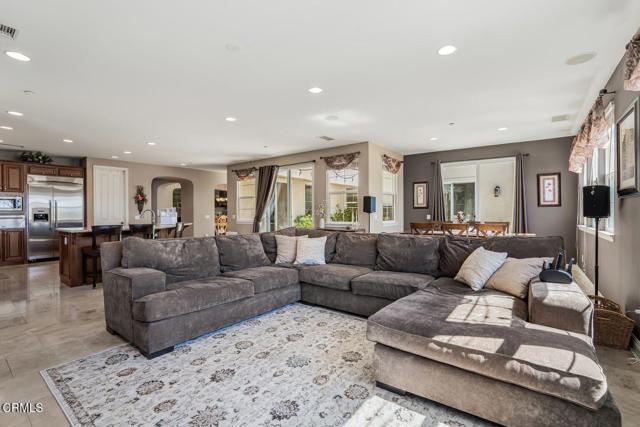 Detail Gallery Image 13 of 55 For 3447 Sentinel Ct, Simi Valley,  CA 93065 - 5 Beds | 4/1 Baths