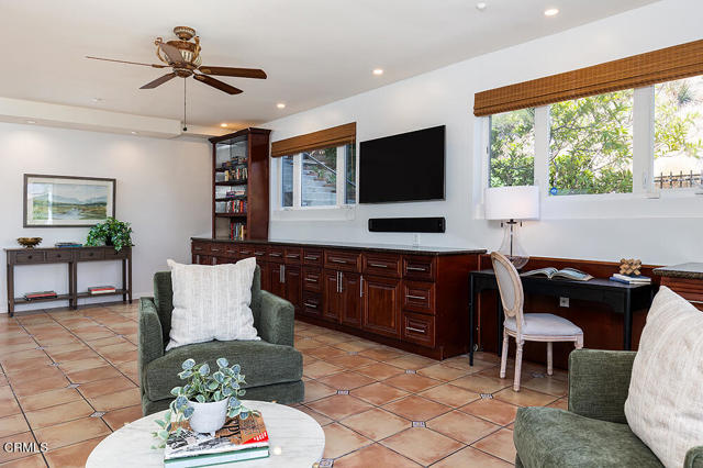 Detail Gallery Image 34 of 50 For 3422 Esperanza Ter, Glendale,  CA 91208 - 5 Beds | 5 Baths