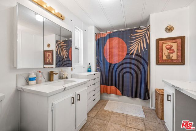 74711 Dillon Road, Desert Hot Springs CA: https://media.crmls.org/mediaz/05cbc4ec-42df-4227-88bb-024453f9b953.jpg