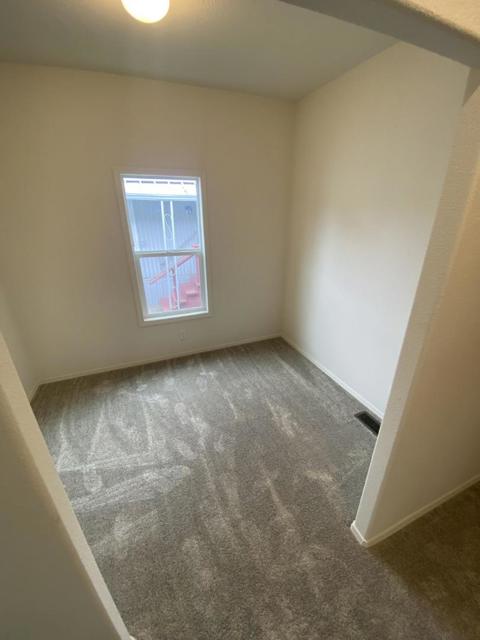 Image 12 of 21 For 99 Marigold Avenue