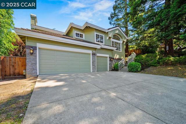 1120 Keith Drive, Concord CA: https://media.crmls.org/mediaz/05cca635-889b-4cc9-8d75-ebce08a934cc.jpg