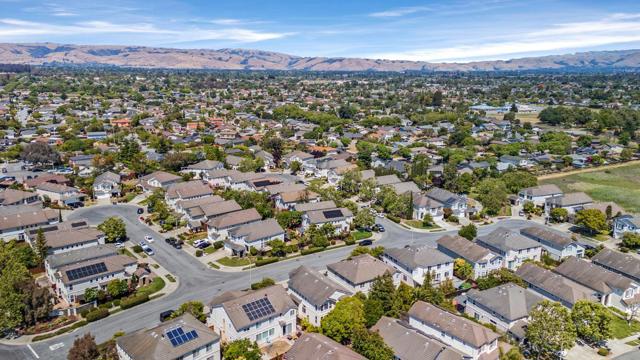 36075 Crystal Springs Drive, Newark CA: https://media.crmls.org/mediaz/05ccb565-ba7d-43f9-ba21-5c1a934e9af9.jpg