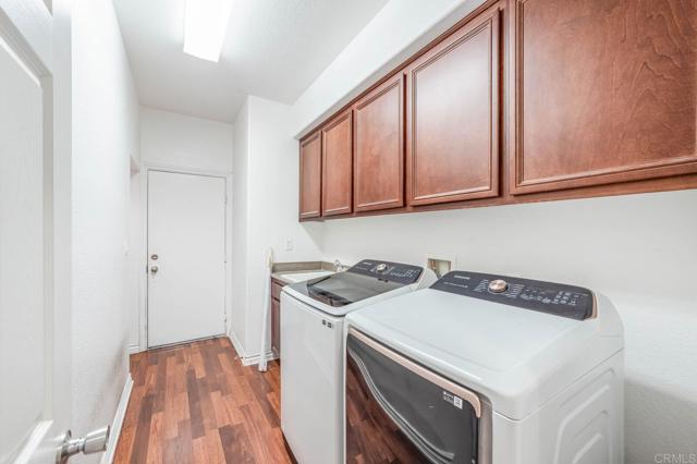 41013 Sunsprite St, Lake Elsinore CA: https://media.crmls.org/mediaz/05ccbe4f-2138-417b-b47e-a334dcce9e08.jpg