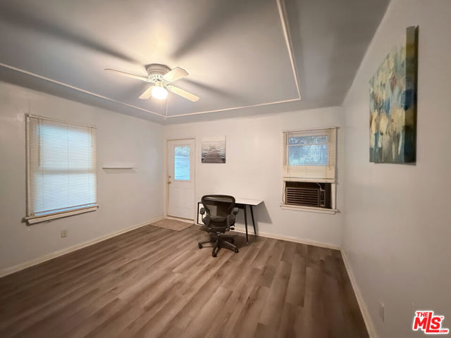 1762 South Crescent Heights Boulevard photo 32