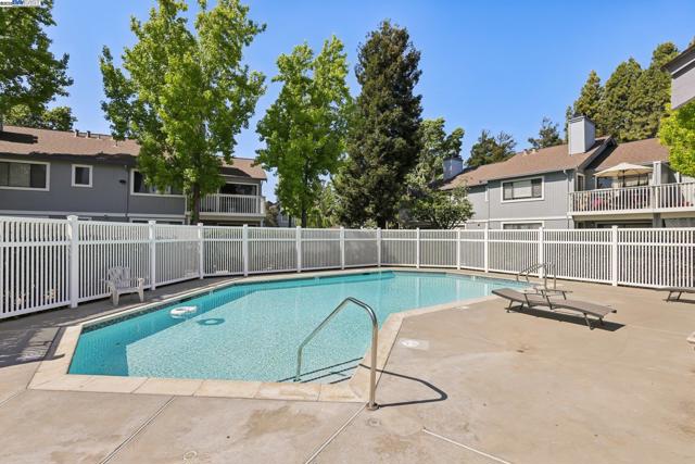 34671 Agree Ter, Fremont CA: https://media.crmls.org/mediaz/05cdda87-1761-41db-8392-96738da6691c.jpg