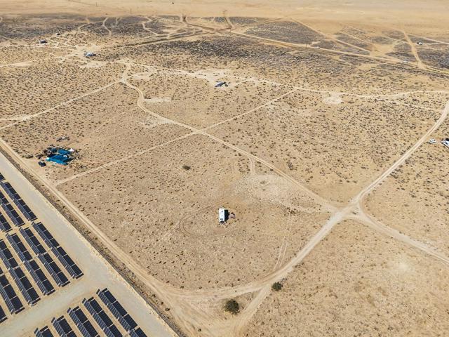 0 Sun Mesa Road, Joshua Tree CA: https://media.crmls.org/mediaz/05cee3a9-197c-46e8-a0c0-a10a23ecf707.jpg