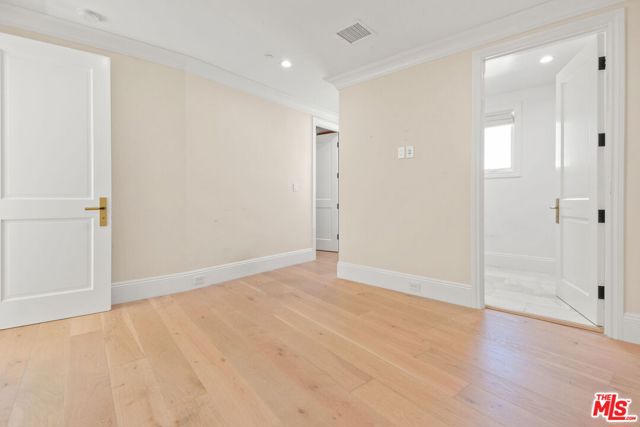 1153 S Clark Drive, Los Angeles CA: https://media.crmls.org/mediaz/05d01b34-7e68-41bc-879e-6b952d252d51.jpg