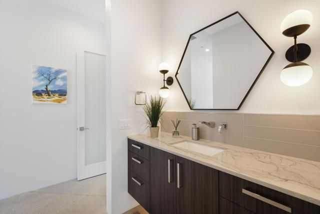 7852 Pinon Drive, Yucca Valley CA: https://media.crmls.org/mediaz/05d10879-30f6-491f-b9f3-ecd4de26f49e.jpg