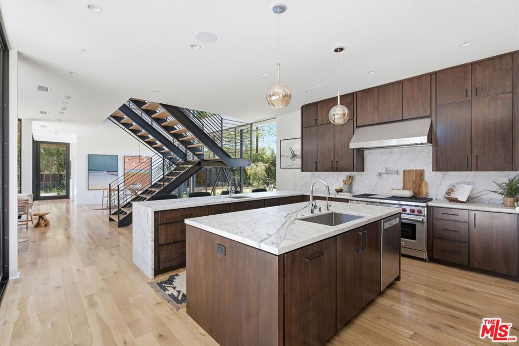MLS #26860943 image #14